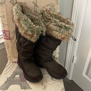 Cougar Size 9M Warm Water-proof Boots